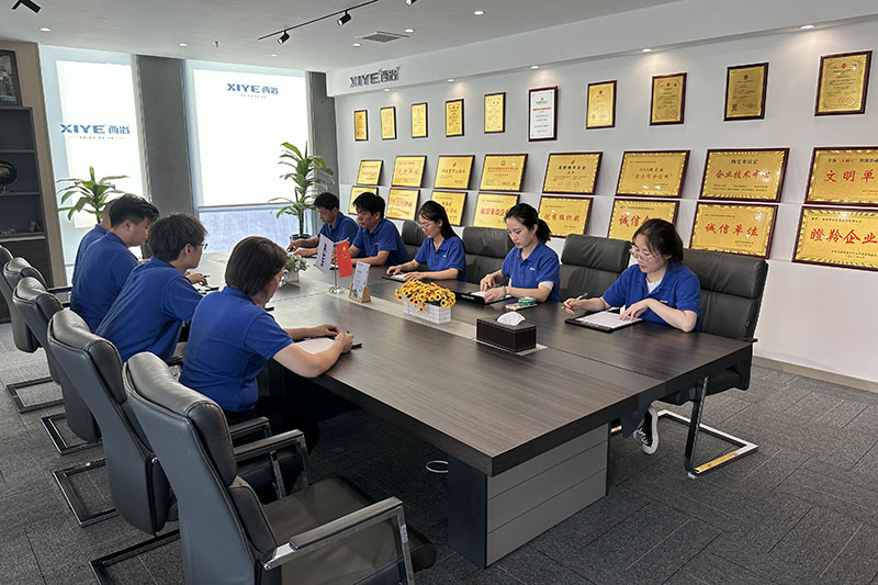 您對(duì)西冶集團(tuán)了解更多嗎？ 溫馨的大家庭，一流的冶金爐供應(yīng)商。